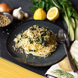 Mangold-Pasta mit Zitrone
