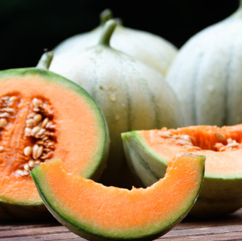 gestapelte Charentais-Melonen