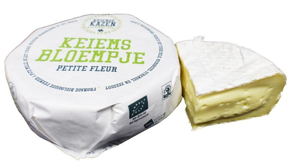 Produktfoto zu Petite Fleur Weichkäse mit zarter weißer Edelpilzrinde