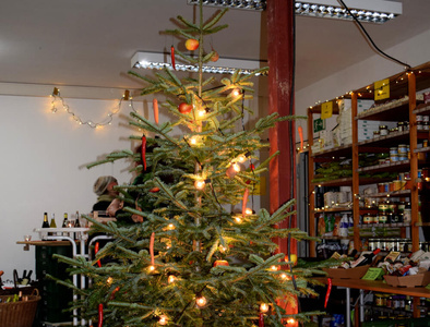 Weihnachtsbasar Weihnachtsbaumabholung 