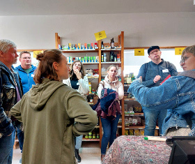 Führung Trockenlager Ökokistentreff Lotta Karotta