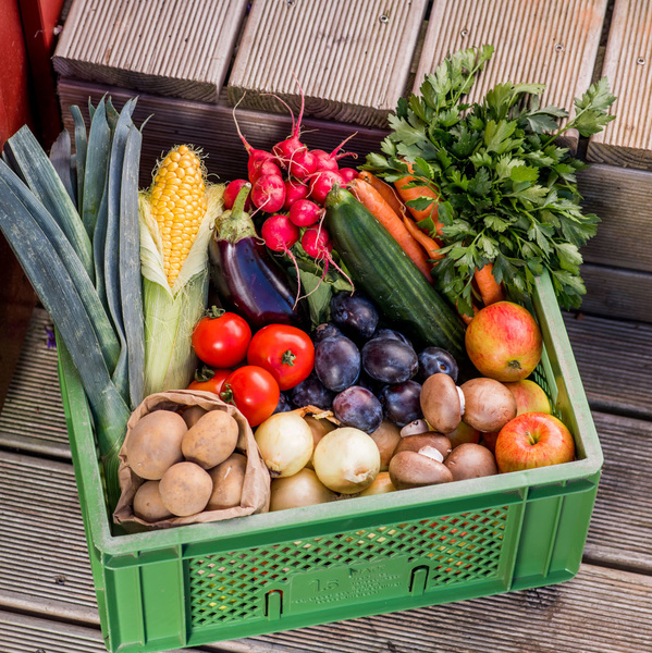 Regiokiste mit Obst & Gemüse