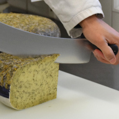 Käse schneiden